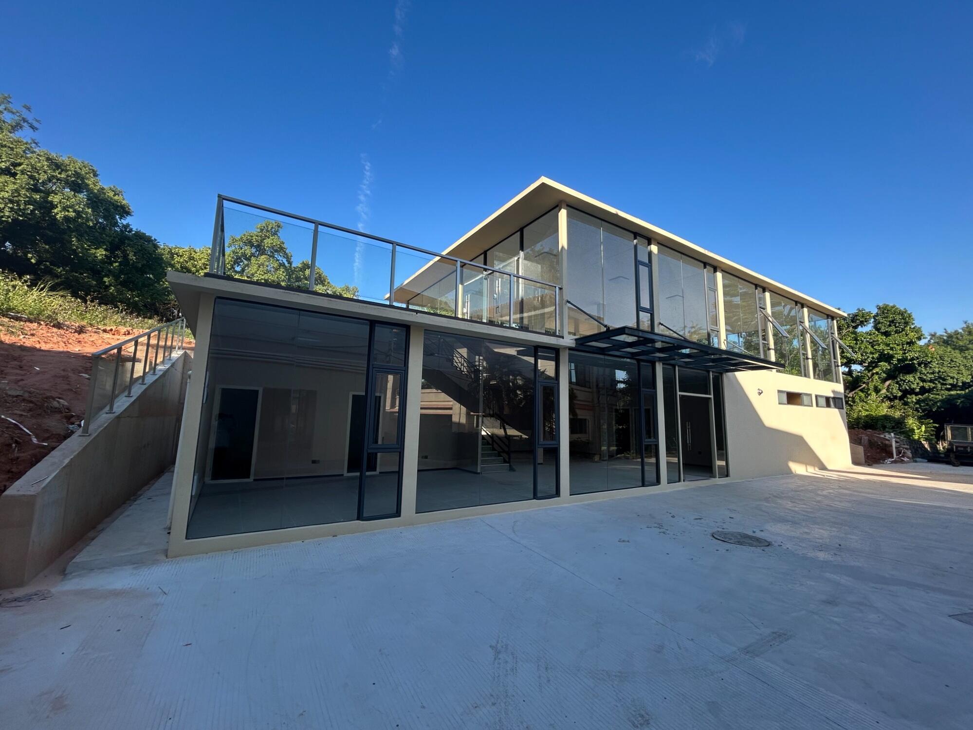 峰景高尔夫会所休息室｜用轻钢建筑，给球场添一处 “神仙休息地”