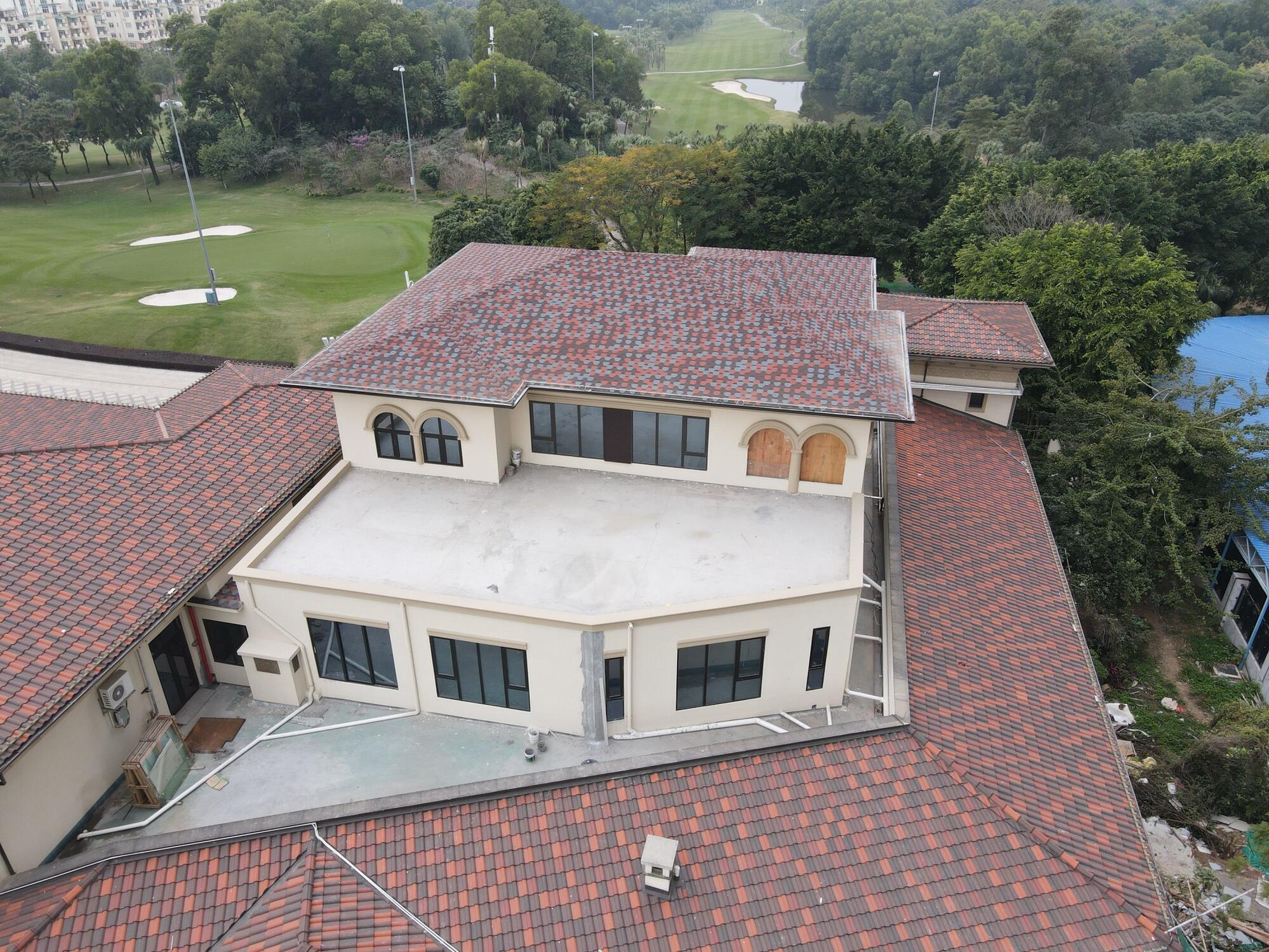 项目案例：会所顶层焕新升级｜江门银葵高尔夫会所轻钢加建项目圆满落地